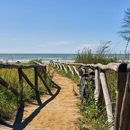 Relax Just 150M From The Beach - Beahost * Бибионе