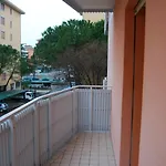Relax Just 150mt From The - Beahost Apartment *